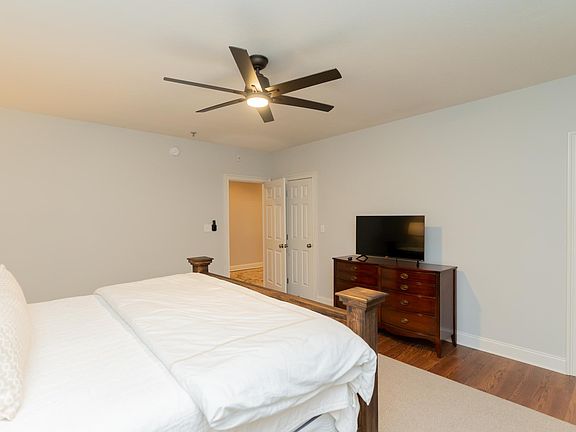 3rd image of 45 E Main St Floor 2
