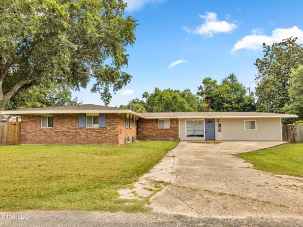 1419 Georgia Pl, Gulfport, MS 39507