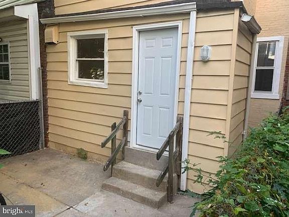 4th image of 3533 Joyce St