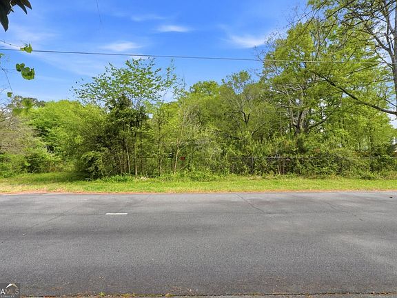 3rd image of 4800 Orr Rd NW