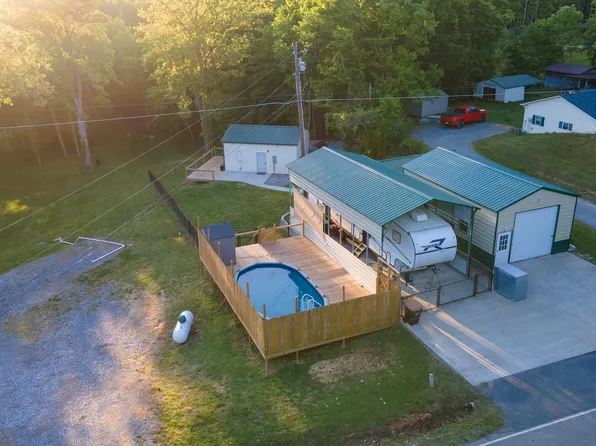 601 Pumpkin Ridge Rd, Dover, TN 37058