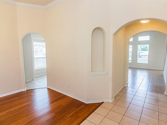 5th image of 9535 Curry Landing Dr