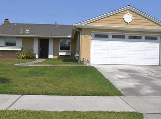 17592 Prescott Ln, Huntington Beach, CA 92647