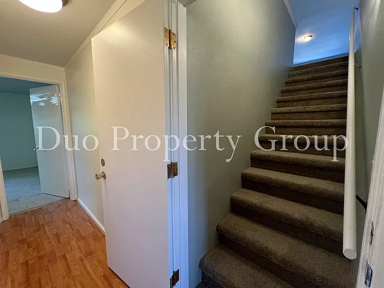 2035 Harvard Dr — Photo 23