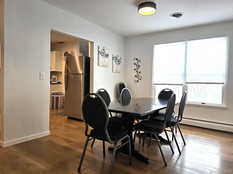 90 W Market St #1 — Photo 9