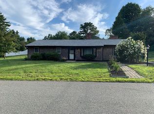 9 Hamilton Dr, Pembroke, MA 02359