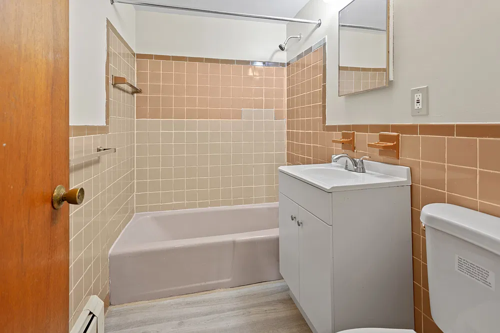 2 bed, 700 sqft, $2,575 — Photo 4