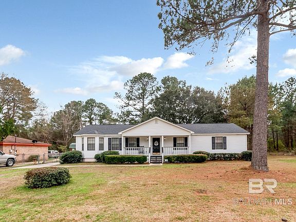 3rd image of 2025 Marion Dr S