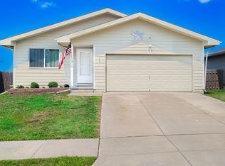 2608 NW Chambers Dr, Lincoln, NE 68524