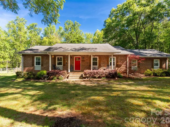 4668 Windfield Ct, Rock Hill, SC 29732