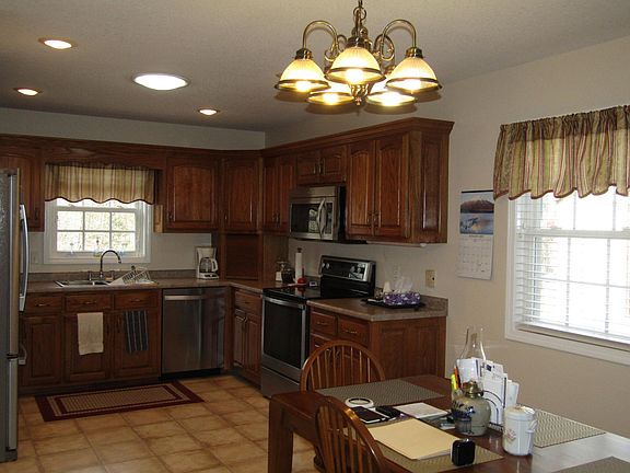 5th image of 829 Cahita Ln