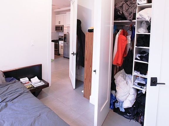 4th image of 1163 Myrtle Ave #2RR
