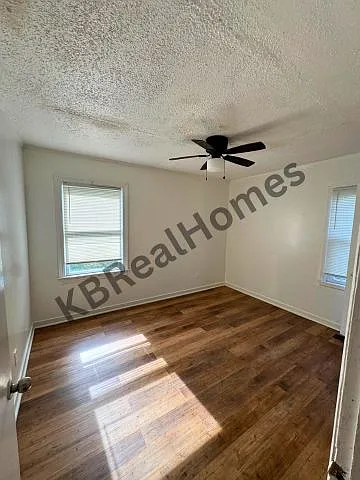 2601 Kenner Ave — Photo 10