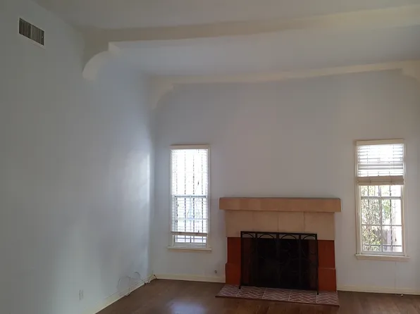 2104 S Cochran Ave, Los Angeles, CA 90016