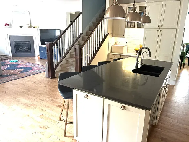 4 bed, 3484 sqft, $5,500 — Photo 4