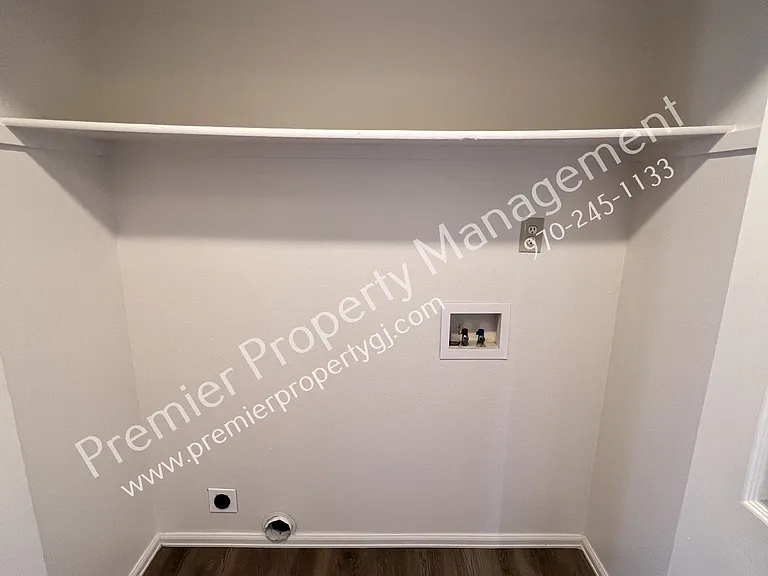 2527 Shetland Dr #A — Photo 13