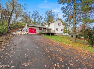 709 Brown Mountain Loop Rd, Knoxville, TN 37920