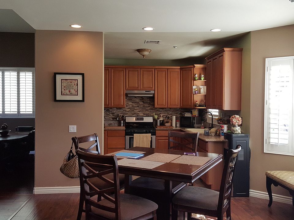 1st image of 15851 Dianthus St
