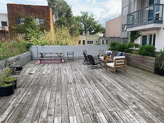 Rented by Flatiron Real Estate Advisors LLC | media 23