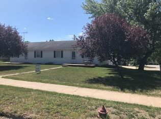 302 E Main St, Marion, MI 49665