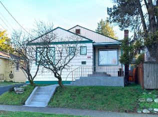 3809 SW Admiral Way, Seattle, WA 98126