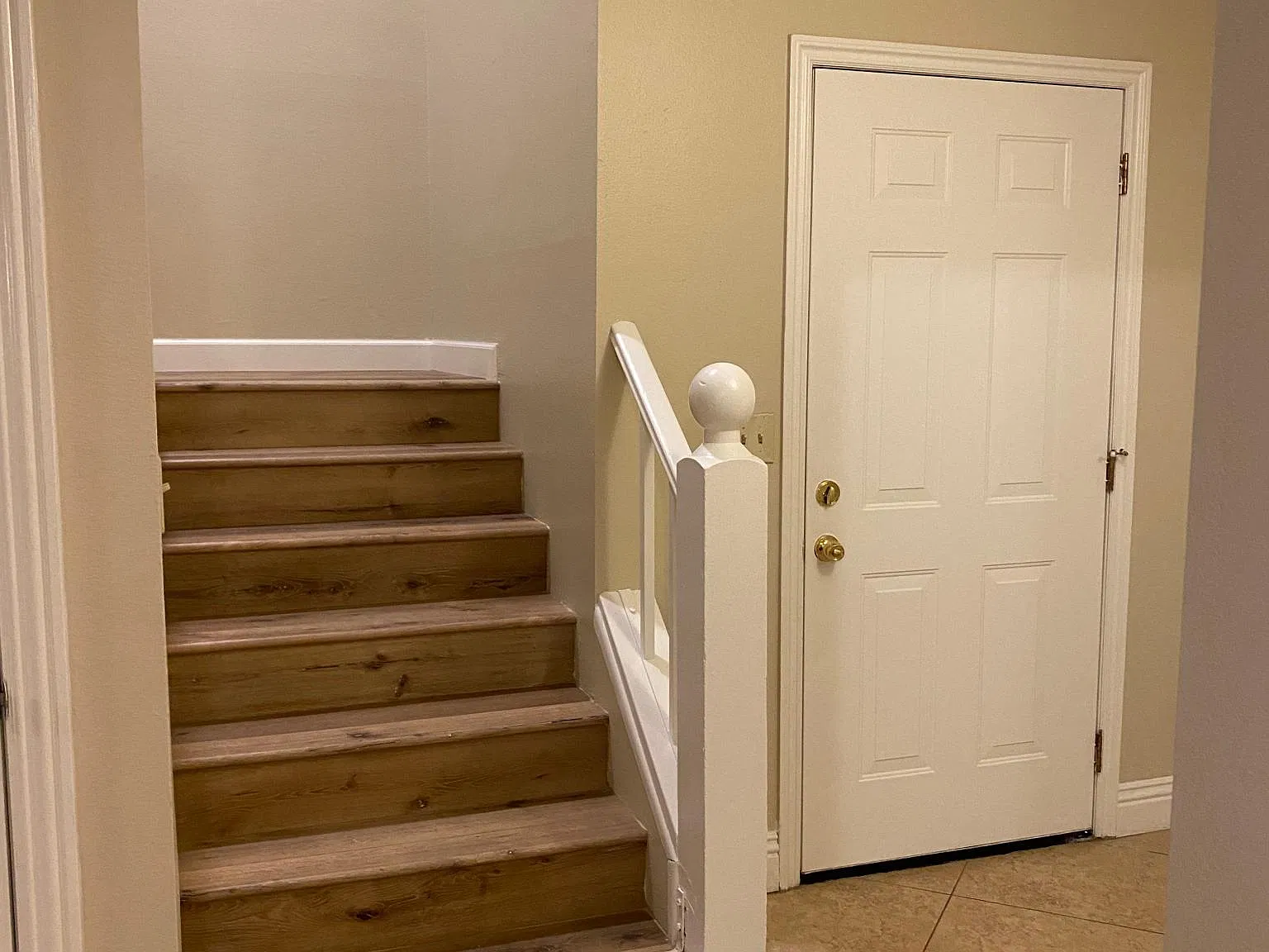 1145 N Dresden St — Photo 3