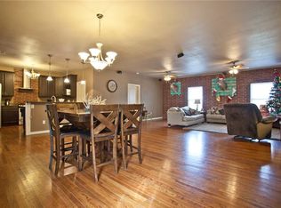 1349 E Harmon Rd, Fayetteville, AR 72704