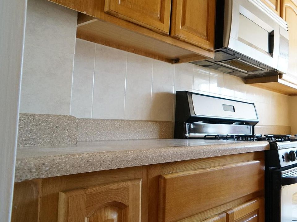 2nd image of 3539 Decatur Ave #2BD
