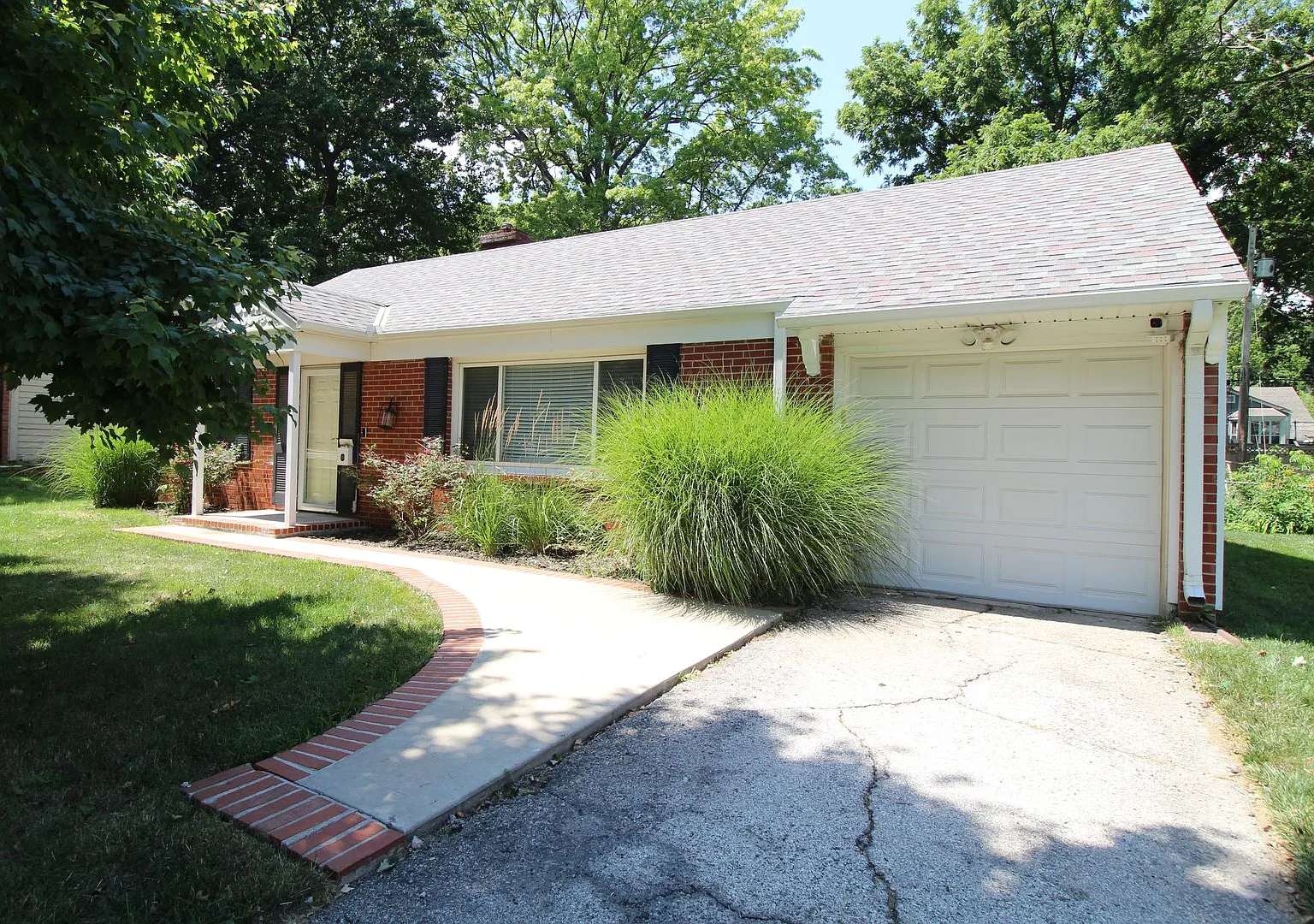2 Bedroom 1 Bath Home In Prairie Village — Photo 1