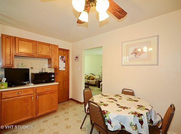 5th image of 3238 N Olcott Ave