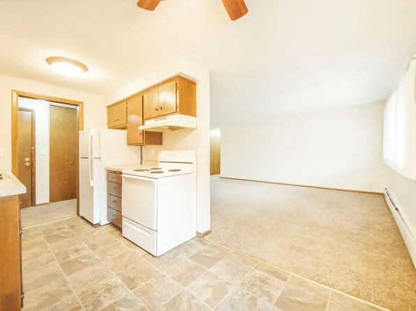 Glenbrook Apartments
