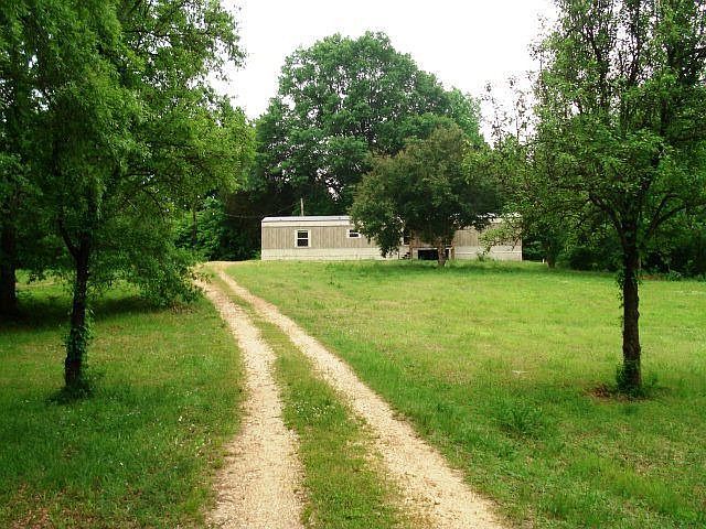 2nd image of 124 County Road 337