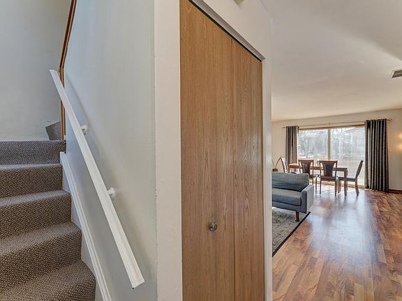 3rd image of 7583 Waterford Dr Unit 7583