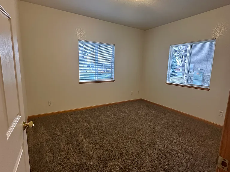 3550 W 24th St — Photo 10