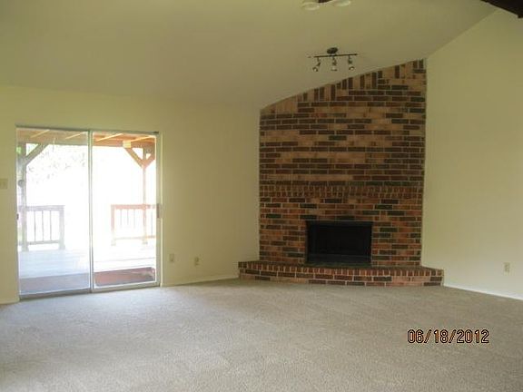 2nd image of 2712 Casa Blanca Ct S
