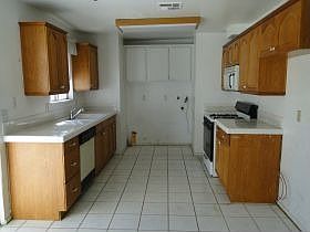 3rd image of 52845 Avenida Mendoza