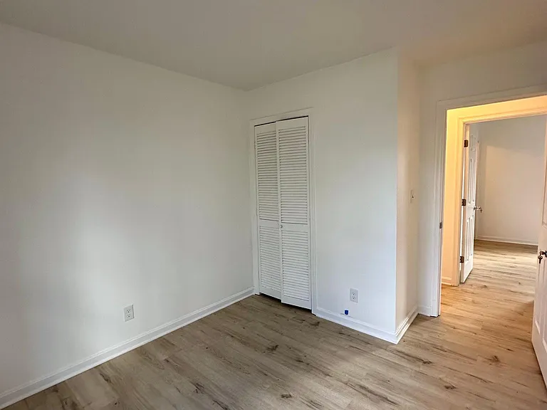 104 Durham Dr — Photo 20