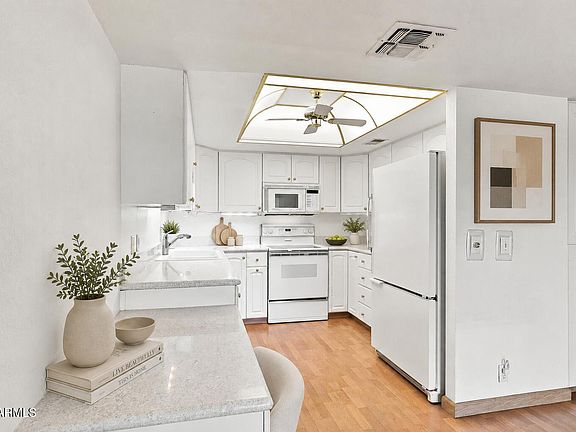 2nd image of 7820 E CAMELBACK Road #311