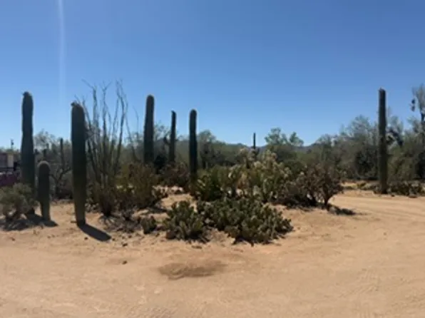 6820 N Blue Blvd, Tucson, AZ 85743