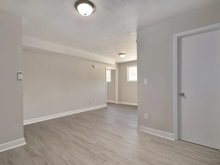 1632 W 5th Ave #C — Photo 7