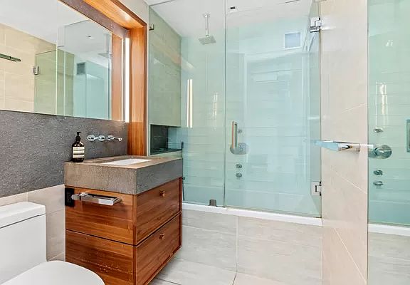 5th image of 520 W 23rd St APT 12G
