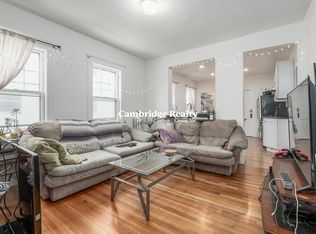 99 2nd St #1T, Medford, MA 02155