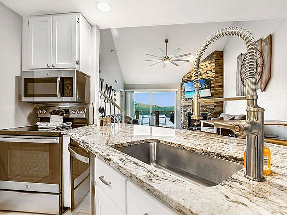 5th image of 601 Park Place Dr Unit 4A