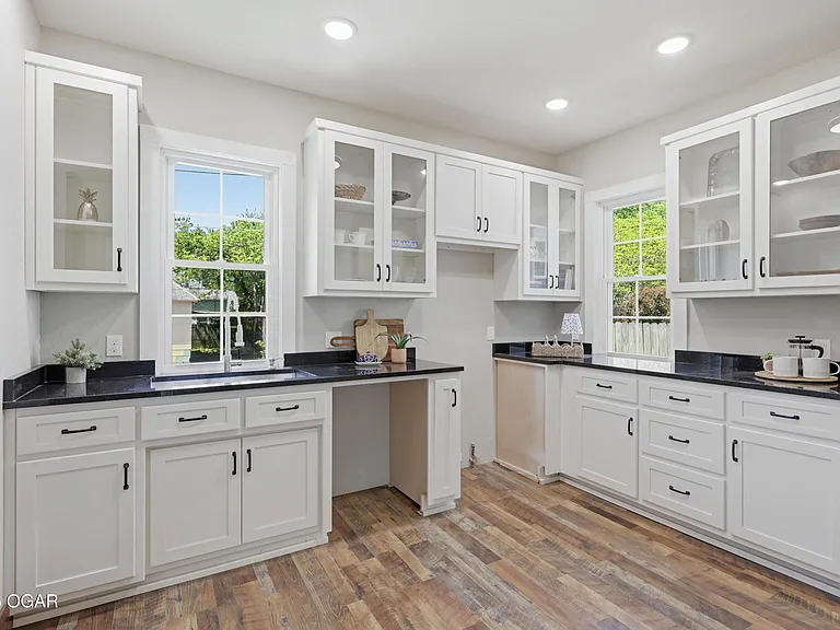 402 N Wall Ave — Photo 35