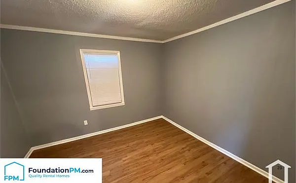 2843 Woodlawn Ter — Photo 10