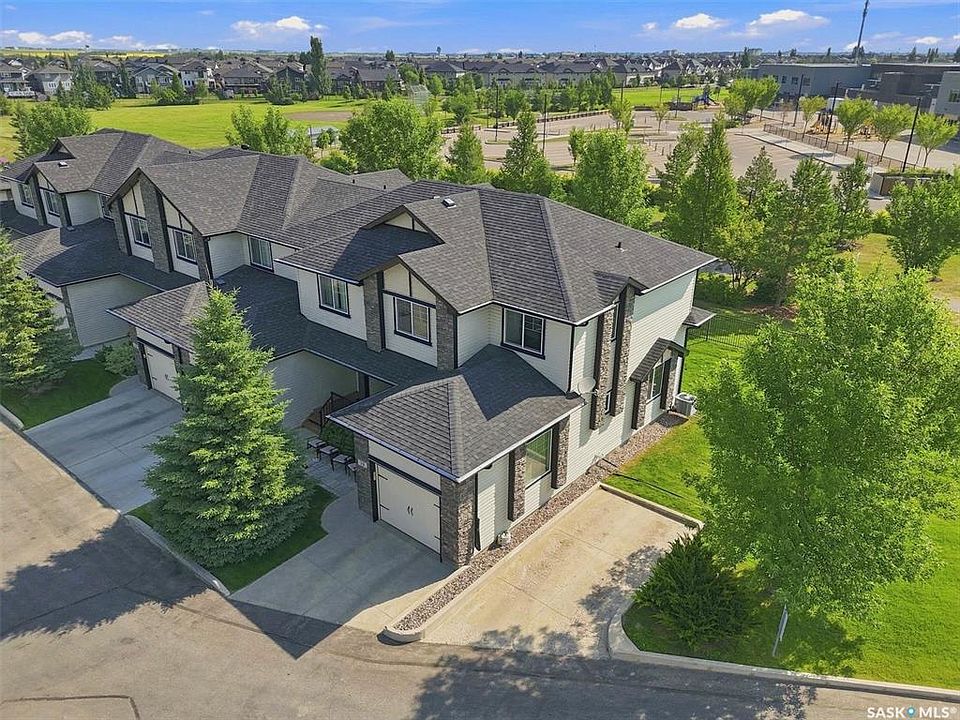 1st image of UNIT 32-215 Hampton GREEN