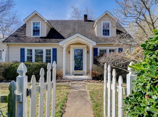 6102 Cove Rd, Roanoke, VA 24019