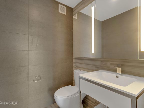 5th image of 605 W 42nd St APT 58F