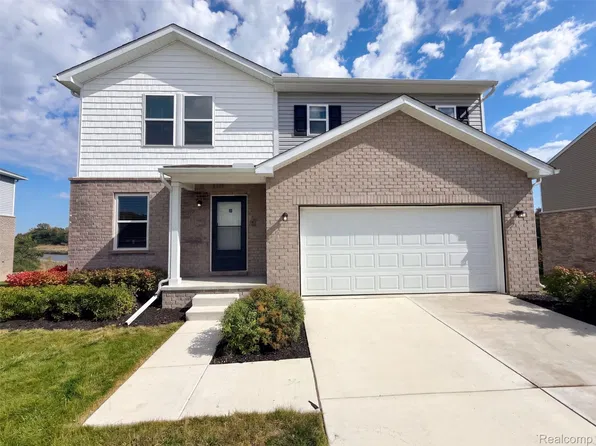 10103 Lakeview Dr, Taylor, MI 48180