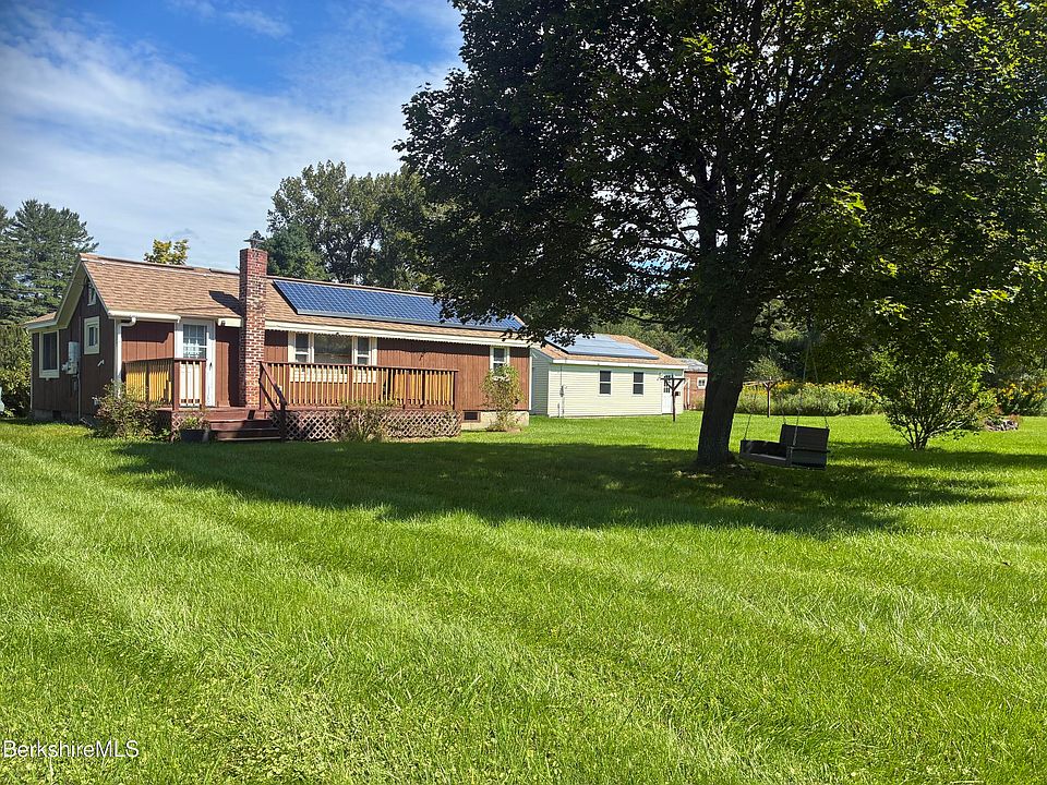 1st image of 820 Greylock St
